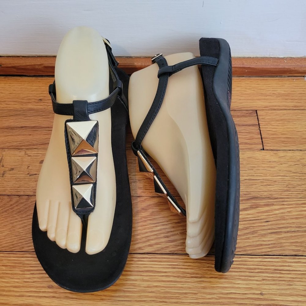 Vionic 7 Black Thong Sandals Leather Comfort Shoes NALA Summer Beach Glam